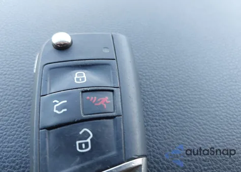 2020 Volkswagen Tiguan 2.0T Se/2.0T Se R-Line Black/2.0T Sel z USA, uszkodzony, nr VIN 3VV3B7AX6LM102353